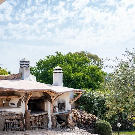 Aratza Villa *