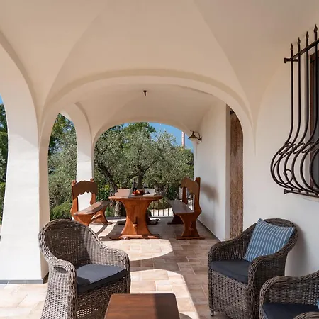 Villa Aratza